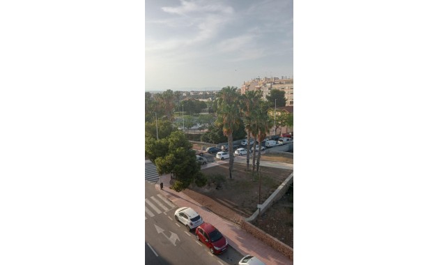Sale - Apartment / flat -
Torrevieja - Acequion