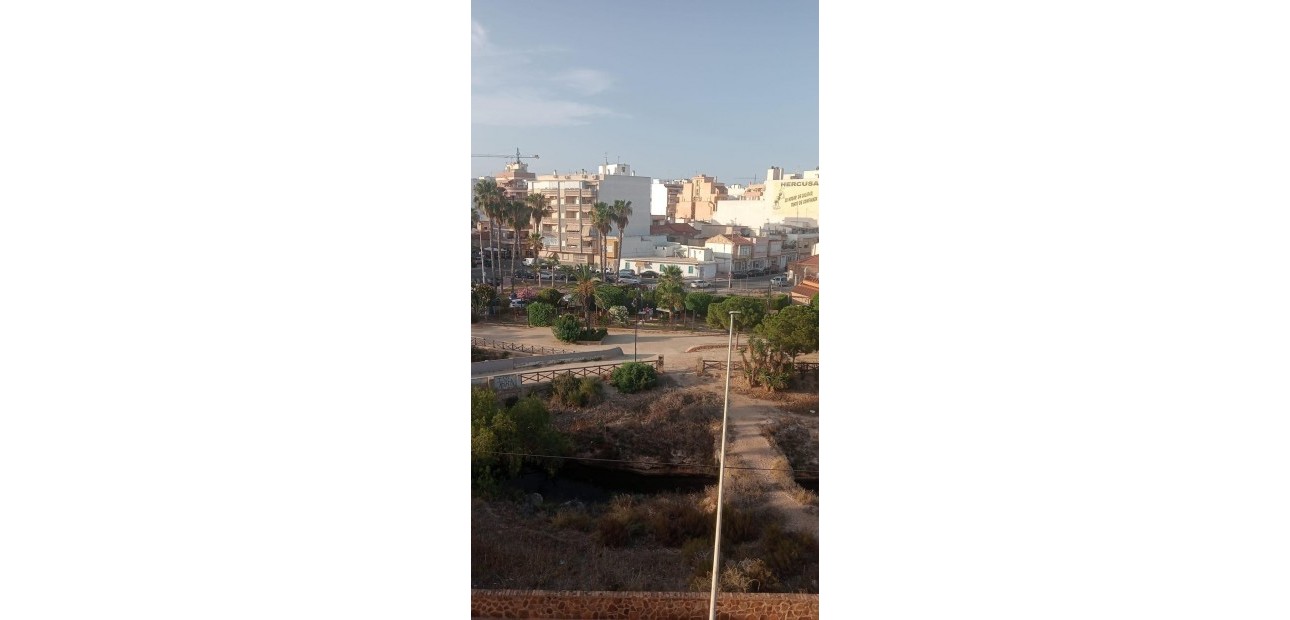 Sale - Apartment / flat -
Torrevieja - Acequion
