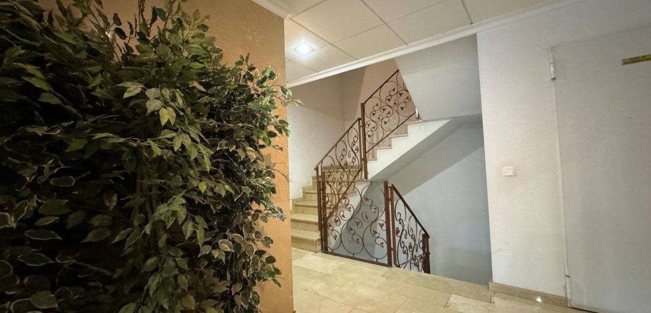 Herverkoop - Appartement / flat -
Formentera del Segura
