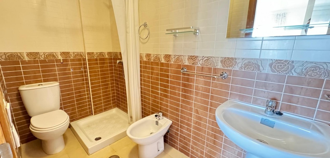 Herverkoop - Appartement / flat -
Formentera del Segura