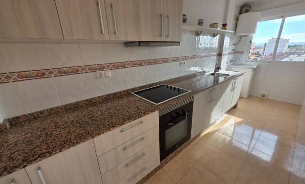 Venta - Apartamento / piso -
Almoradi - Centro