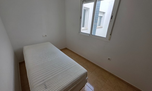 Venta - Apartamento / piso -
Almoradi - Centro