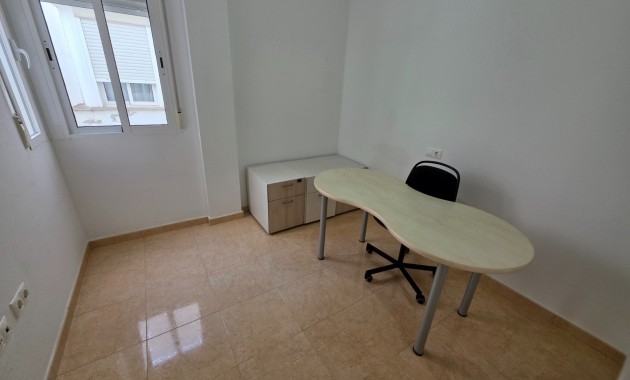 Venta - Apartamento / piso -
Almoradi - Centro