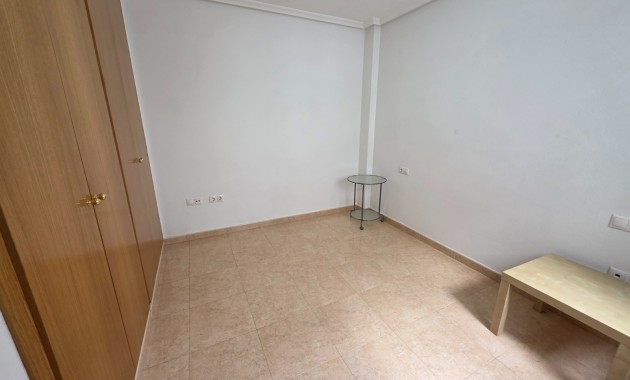 Venta - Apartamento / piso -
Almoradi - Centro