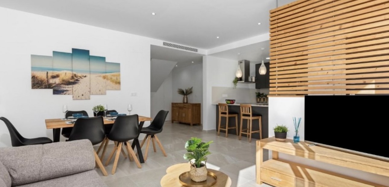 Sale - Villa -
San Miguel de Salinas