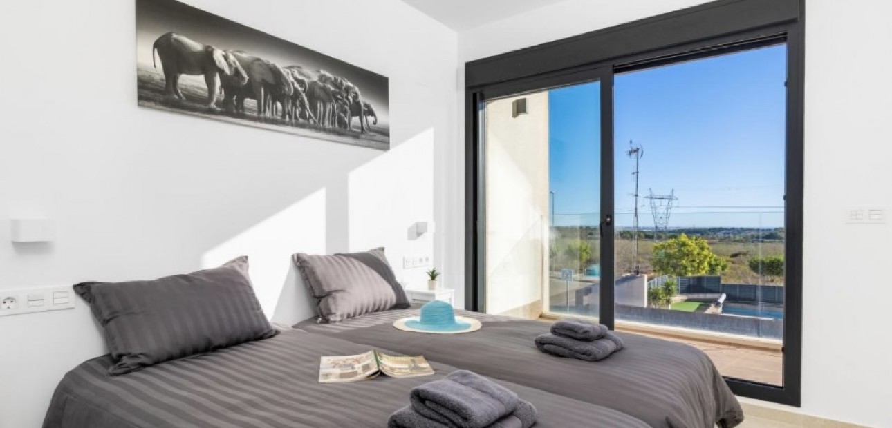 Sale - Villa -
San Miguel de Salinas