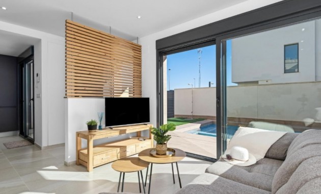 Sale - Villa -
San Miguel de Salinas
