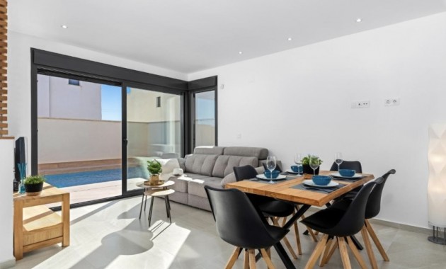 Sale - Villa -
San Miguel de Salinas