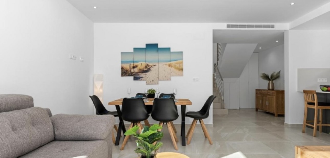 Sale - Villa -
San Miguel de Salinas