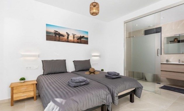 Sale - Villa -
San Miguel de Salinas