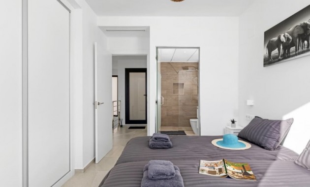 Sale - Villa -
San Miguel de Salinas