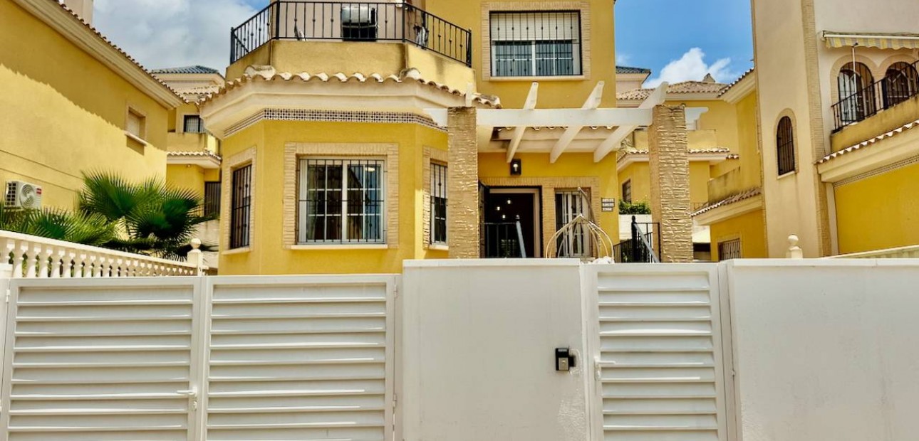 Sale - Villa -
Algorfa - Lo Crispin