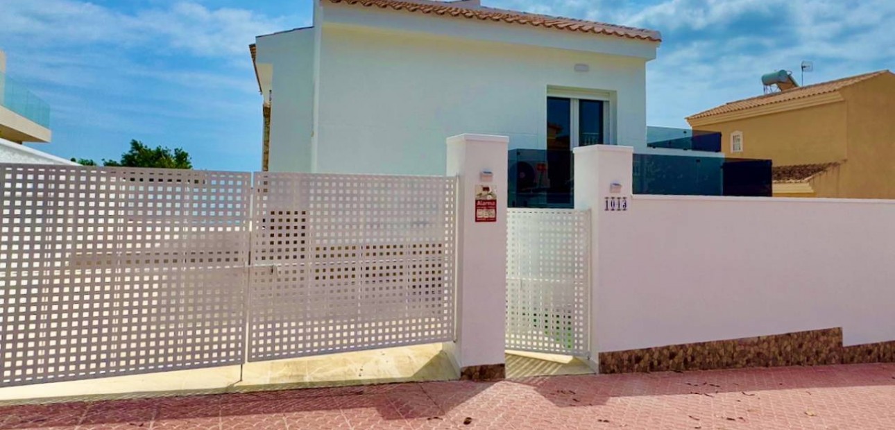 Sale - Villa -
Ciudad Quesada - Rojales