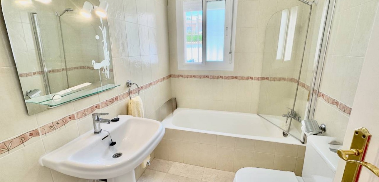 Sale - Villa -
Ciudad Quesada - Ciudad Quesada - Doña Pepa