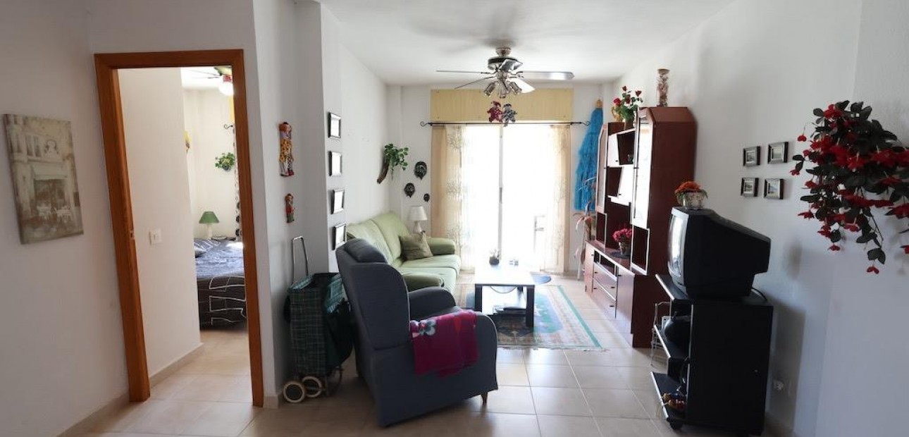Sale - Apartment / flat -
Torrevieja - La Mata