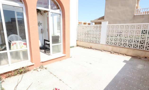 Sale - Apartment / flat -
Torrevieja - La Mata
