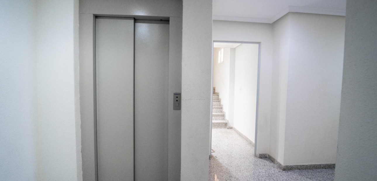 Venta - Apartamento / piso -
Torrevieja - torrevieja