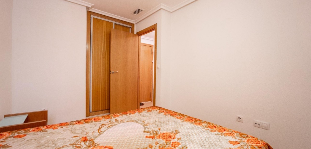 Venta - Apartamento / piso -
Torrevieja - torrevieja
