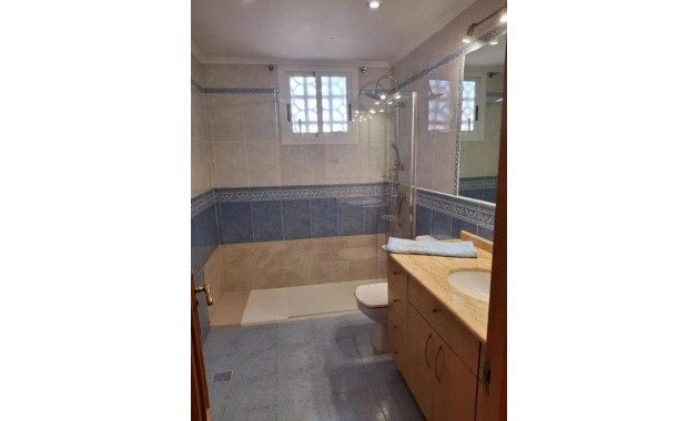 Sale - Apartment / flat -
Santa Pola - Eroski