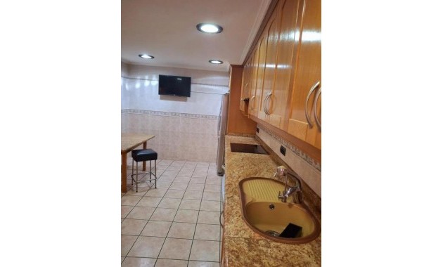 Sale - Apartment / flat -
Santa Pola - Eroski