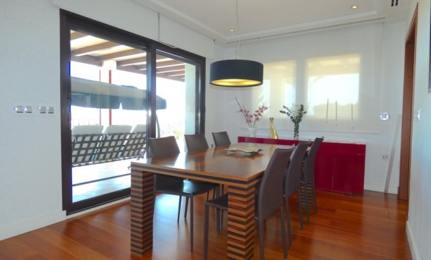 Herverkoop - Detached Villa -
Algorfa