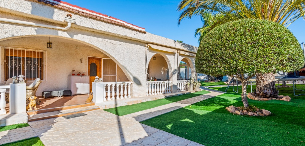 Herverkoop - Detached Villa -
Ciudad Quesada