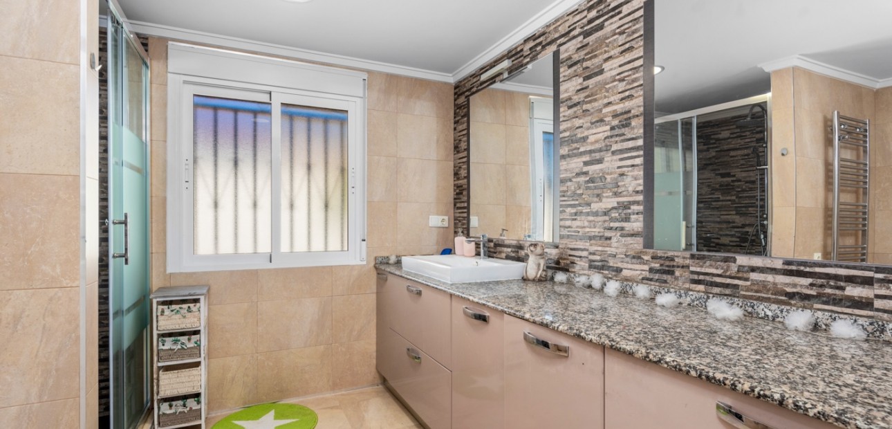 Herverkoop - Detached Villa -
Ciudad Quesada