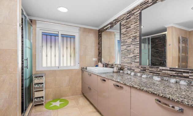 Herverkoop - Detached Villa -
Ciudad Quesada