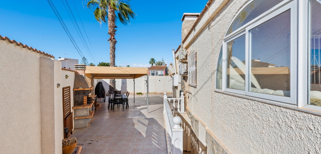 Herverkoop - Detached Villa -
Ciudad Quesada