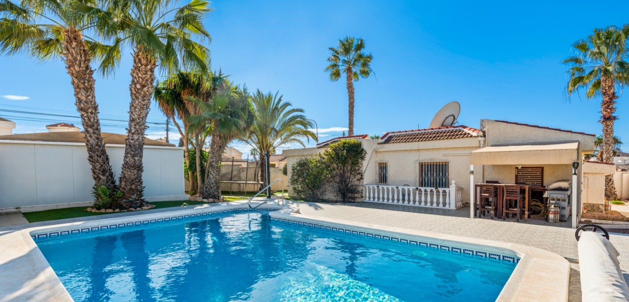 Herverkoop - Detached Villa -
Ciudad Quesada