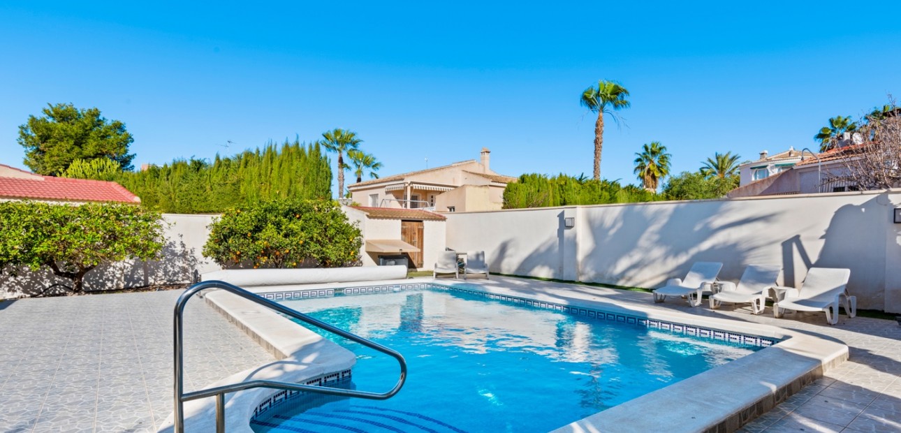 Herverkoop - Detached Villa -
Ciudad Quesada