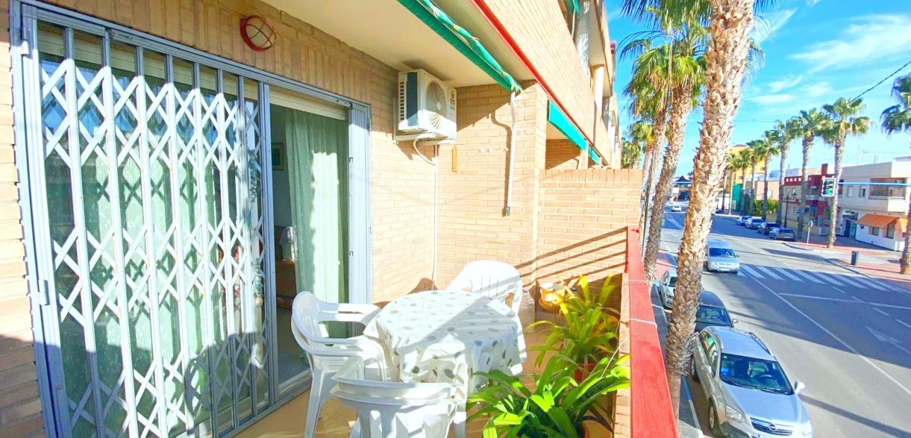 Herverkoop - Appartement / flat -
Los Alcazares