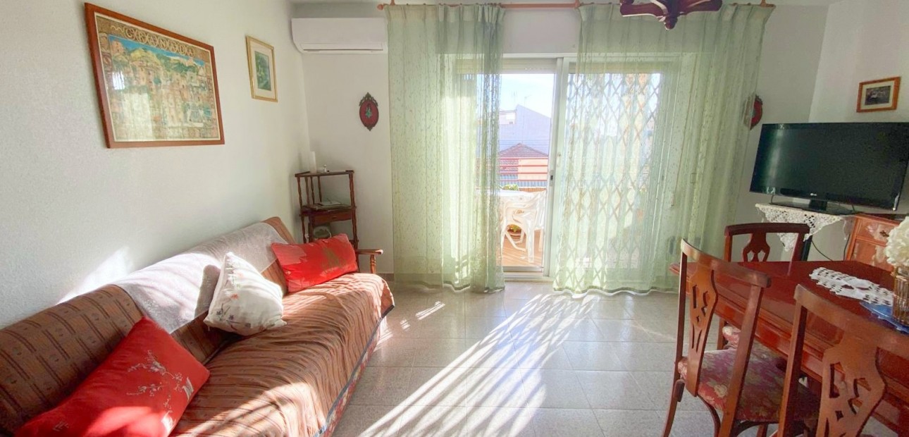 Herverkoop - Appartement / flat -
Los Alcazares