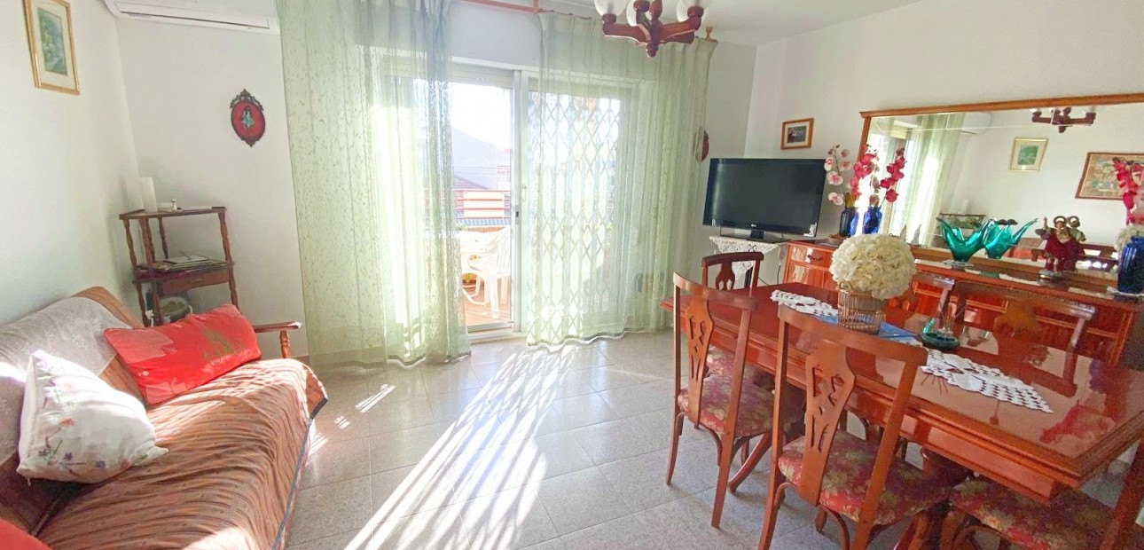 Herverkoop - Appartement / flat -
Los Alcazares