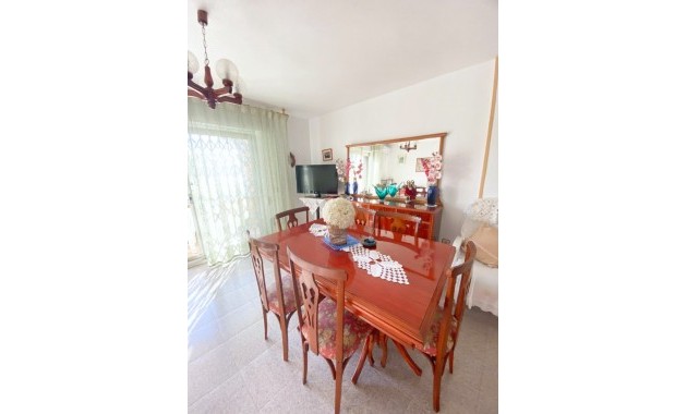 Herverkoop - Appartement / flat -
Los Alcazares