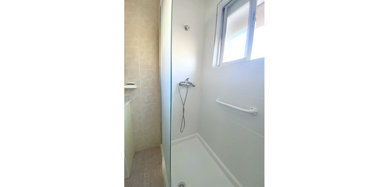 Herverkoop - Appartement / flat -
Los Alcazares