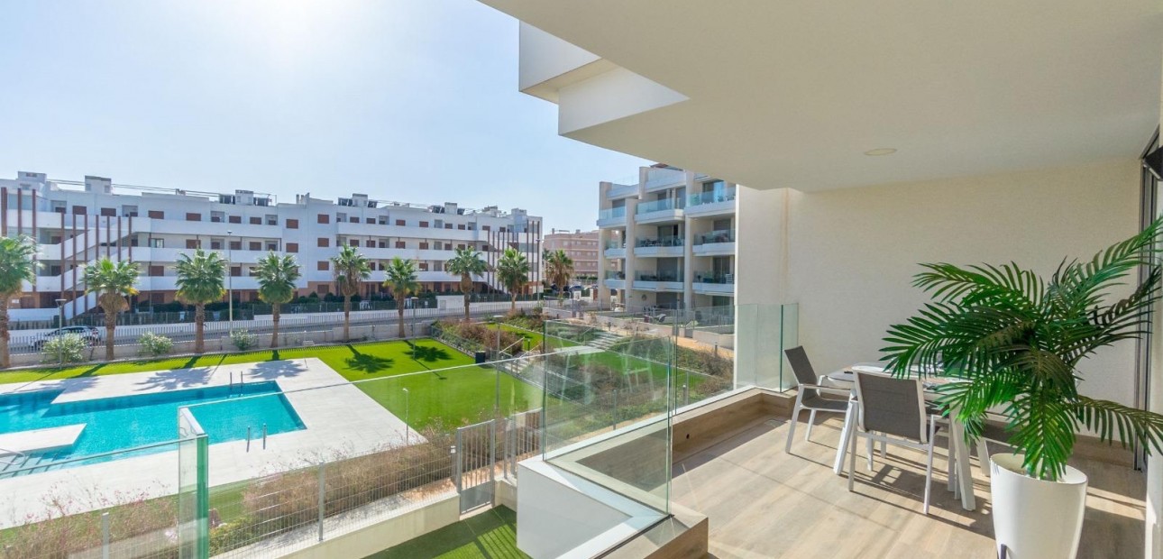 Sale - Apartment / flat -
Orihuela Costa - Villamartin