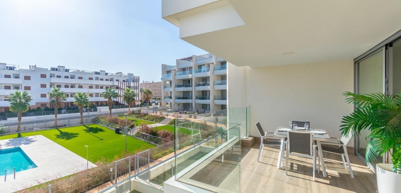 Sale - Apartment / flat -
Orihuela Costa - Villamartin