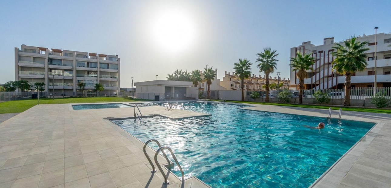 Sale - Apartment / flat -
Orihuela Costa - Villamartin