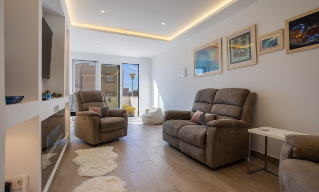 Sale - Townhouse -
Torrevieja - Urbanización San Luis