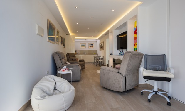 Sale - Townhouse -
Torrevieja - Urbanización San Luis