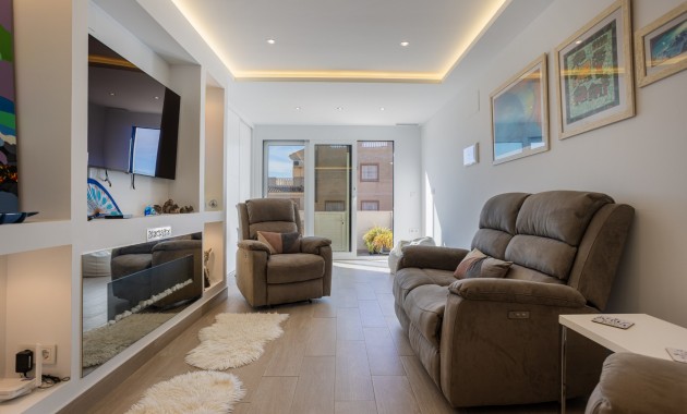 Sale - Townhouse -
Torrevieja - Urbanización San Luis