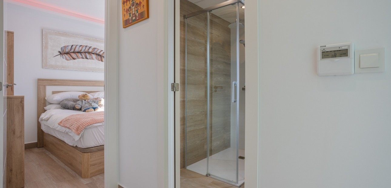 Sale - Townhouse -
Torrevieja - Urbanización San Luis
