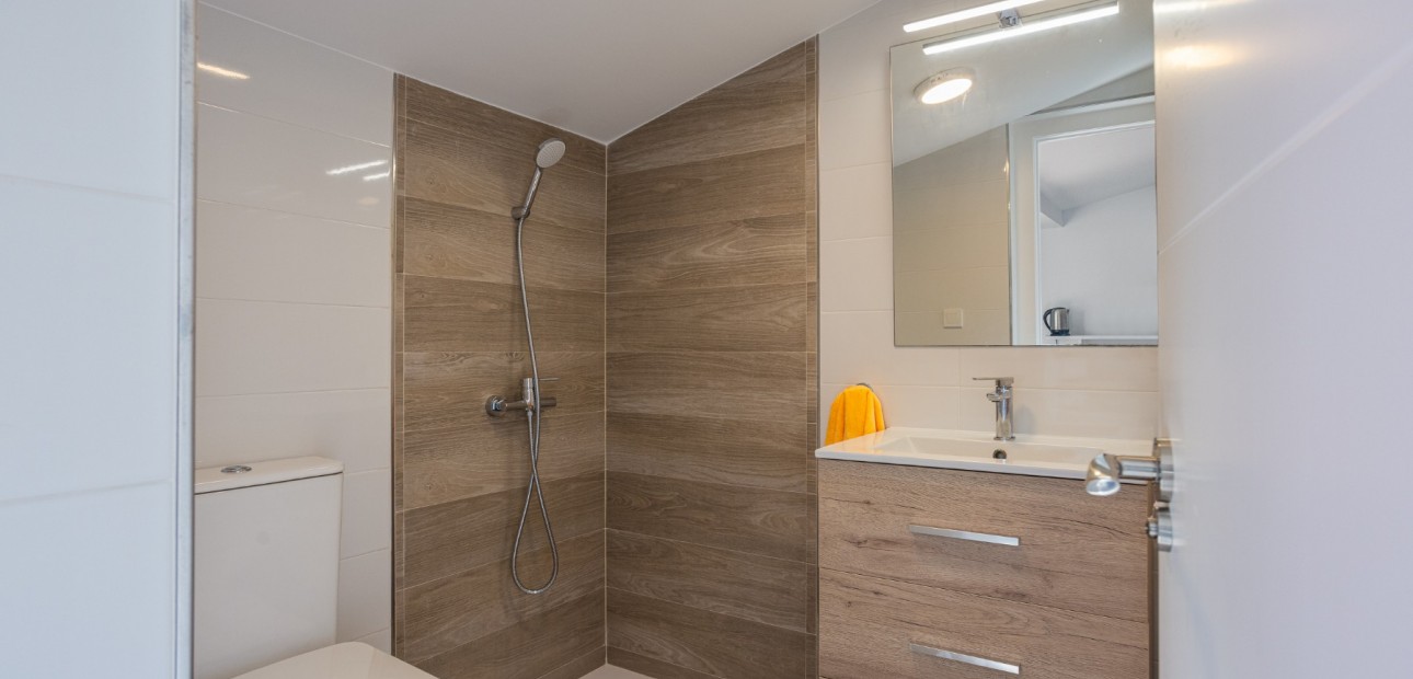 Sale - Townhouse -
Torrevieja - Urbanización San Luis