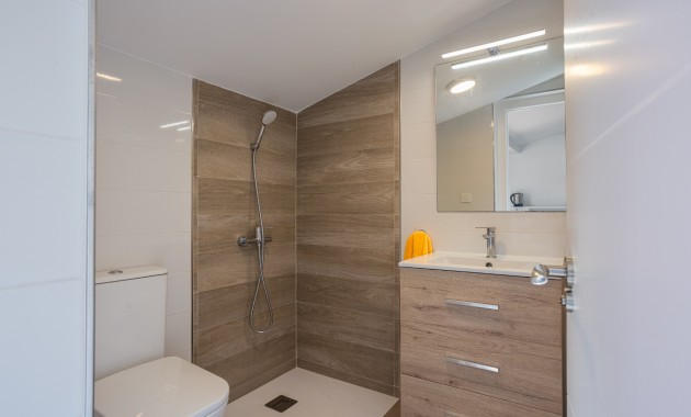 Sale - Townhouse -
Torrevieja - Urbanización San Luis