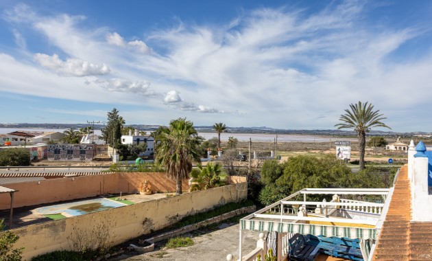 Sale - Townhouse -
Torrevieja - Urbanización San Luis