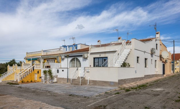 Sale - Townhouse -
Torrevieja - Urbanización San Luis