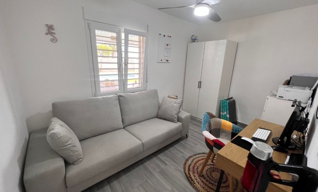 Sale - Country House -
Elche - La Marina
