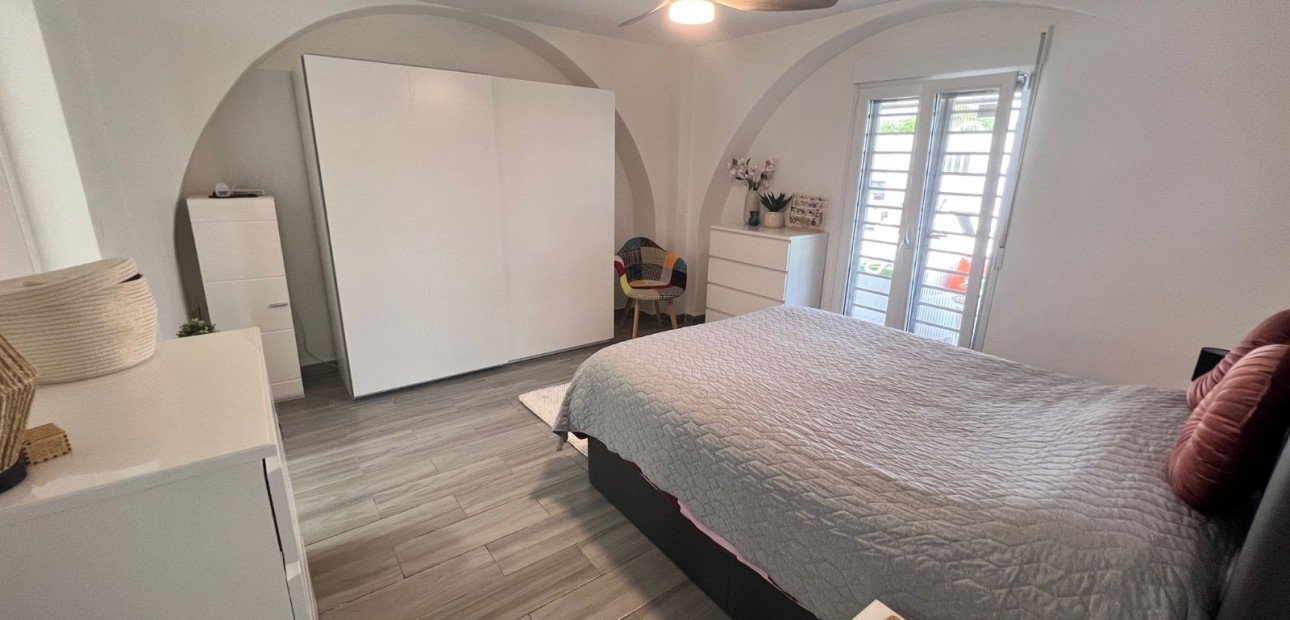 Sale - Country House -
Elche - La Marina