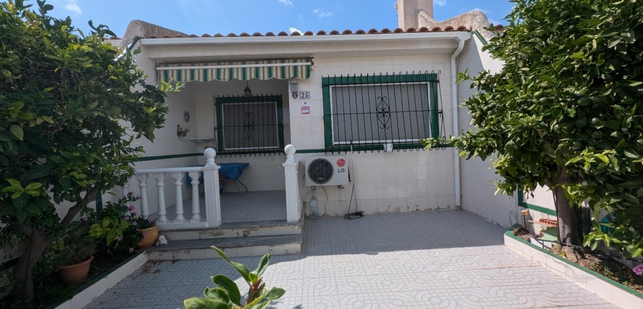 Sale - Townhouse -
Los Alcazares